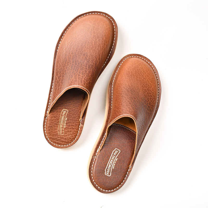 Paddle Slippers in Grainy chestnut 3