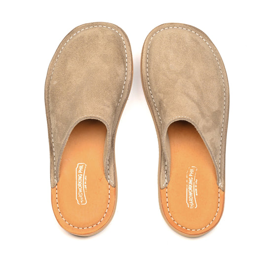 Factory sample "Light Bark" in size F11/M10 - ALL SALES ARE FINAL